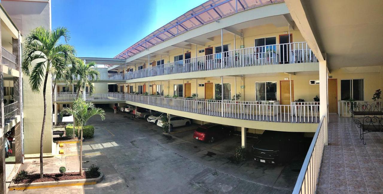 Hotel Del Camino Real El Grullo Exterior foto