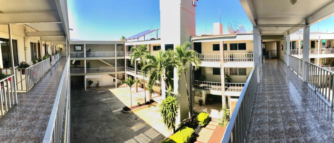 Hotel Del Camino Real El Grullo Exterior foto